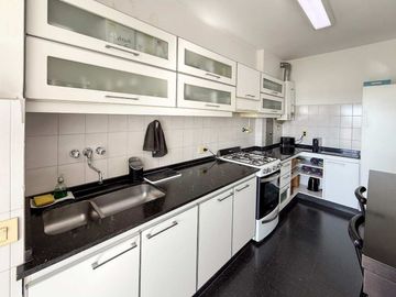 DEPARTAMENTO DOS DORMITORIOS EN VENTA , LA PLATA .