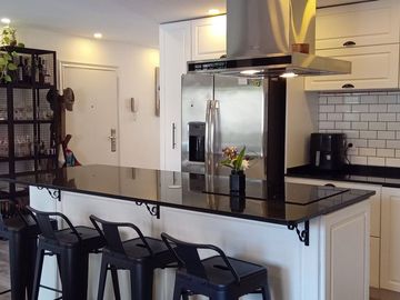 CASA EN VENTA 7 AMBIENTES + QUINCHO DON TORCUATO