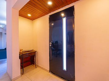 VENTA CASA CON PARQUE JOSE LEON SUAREZ