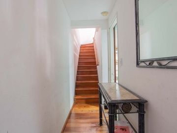 VENTA TRIPLEX  SAAVEDRA| PILETA, QUINCHO, COCHERA