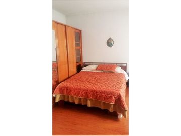 Casa en venta de 5 habitaciones con terraza en Bogotá, Teusaquillo.
