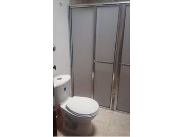 Casa en venta de 5 habitaciones con terraza en Bogotá, Teusaquillo.