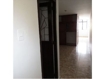 Casa en venta de 5 habitaciones con terraza en Bogotá, Teusaquillo.