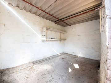 VENTA CASA 3 AMBIENTES CON JARDIN, PILAR