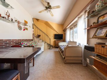 VENTA PH 4 AMBIENTES EN BARRIO DE RIVER NUÑEZ CABA