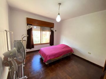VENTA CASA 6 AMB FCIO. VARELA 2 PLANT 2 COCH RENTA