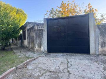 VENTA CASA 3 AMB PARQUE GALPON CASTELAR SUR