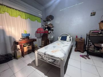 VENTA CASA 3 AMB PARQUE GALPON CASTELAR SUR