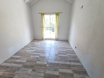VENTA CASA MODERNA A ESTRENAR 4 AMBIENTES PERMUTA