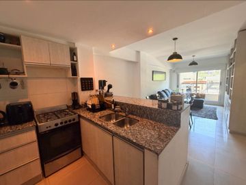 VENTA 1 DORMITORIO CON COCHERA ABASTO