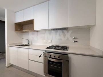 VENTA DEPARTAMENTO 2 DORM. C/COCHERA TORRE BELA
