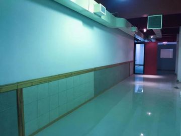 VENTA DE DEPOSITO CON LOCAL DE 257 MTS BALVANERA