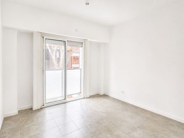 VENTA  DEPTO 2 AMBIENTES CON BALCÓN EN BELGRANO R