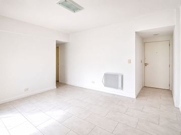 VENTA  DEPTO 2 AMBIENTES CON BALCÓN EN BELGRANO R