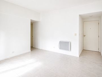 VENTA  DEPTO 2 AMBIENTES CON BALCÓN EN BELGRANO R