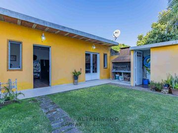 CASA EN VENTA EN LA PLATA