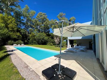 Casa en Venta,  villa Elisa