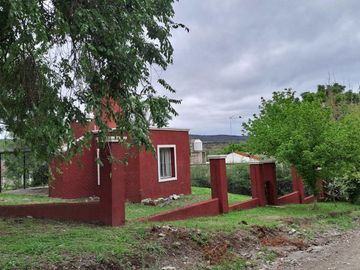 ALQUILER ANUAL CASA 2 DORM VILLA CARLOS PAZ
