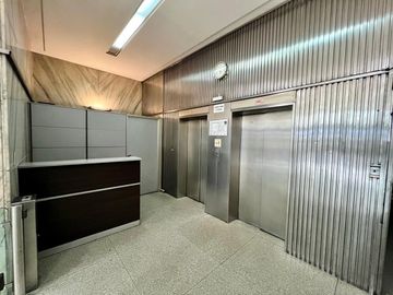 Oficina corporativa piso alto en pleno centro