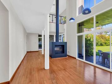 Venta Casa 5 amb. Bº Cerrado Santa Ana Fco.Alvarez