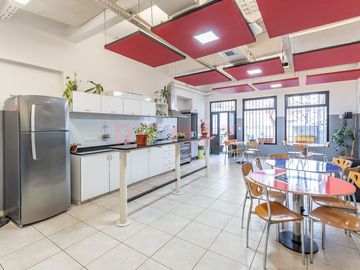 Venta lote triple frente en Almagro
