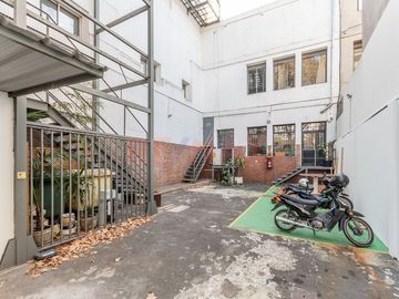 Venta lote triple frente en Almagro