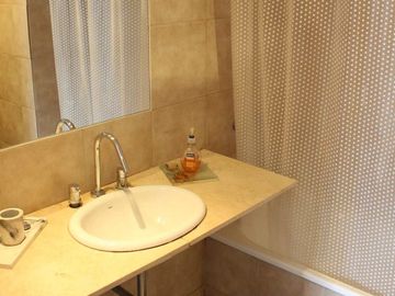 VENTA departamento 2 ambientes en ABASTO