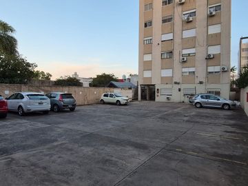 DEPARTAMENTO EN VENTA 2 DORM CON COCHERA