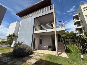 Moderno departamento Villa Gesell Terranostra