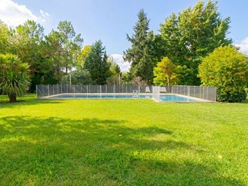 CASA 6 AMBIENTES CON PILETA Y PARRILLA EN PILAR
