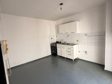 VENTA DEPARTAMENTO TIPO DUPLEX 2 DORM ALBERDI CBA