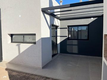 VENTA DE DUPLEX 2 DORM RINCONES DE MANANTIALES CBA