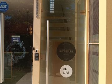VENTA LOCAL COMERCIAL NUEVO POETA LUGONES CBA