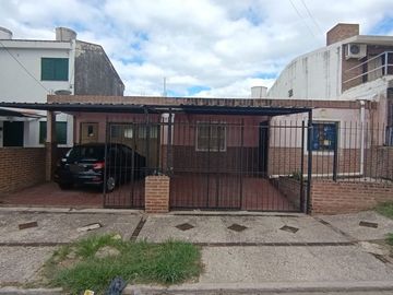 VENTA CASA 2 DORMITORIOS LAS PALMAS CÓRDOBA