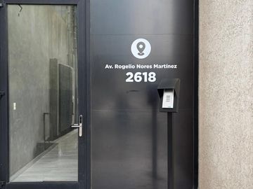 Venta Cochera  con Baulera en Av. Nores Martinez