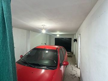 VENTA CASA 2 DOR + COCHERA + DPTO B° CABILDO