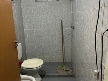 VENTA CASA 2 DOR + COCHERA + DPTO B° CABILDO
