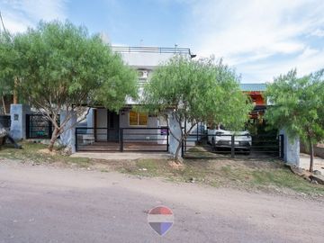 VENTA CASA + LOCAL SANTA ROSA DE CALAMUCHITA