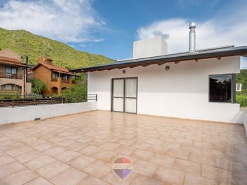 VENTA CASA + LOCAL SANTA ROSA DE CALAMUCHITA