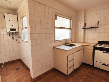 VENTA 2 AMBIENTES CON BALCÓN