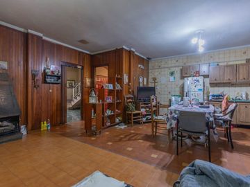 Venta casa V Luro 6 amb. 291 M2-Lote 8,67 x 25.