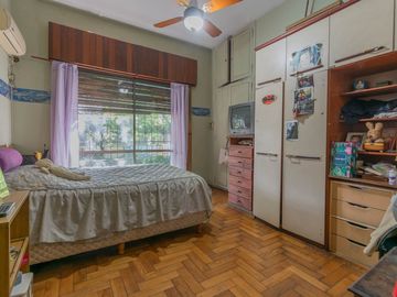 Venta casa V Luro 6 amb. 291 M2-Lote 8,67 x 25.