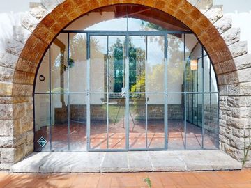 CASA ALQUILER  5 AMBIENTES CASTELAR NORTE