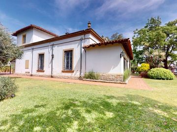 CASA ALQUILER  5 AMBIENTES CASTELAR NORTE