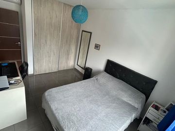 Venta Casa 4 Dormitorios Castelar Norte