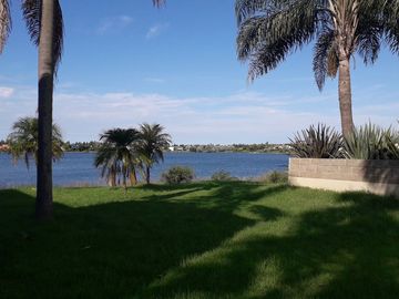 DEPTO VENTA,2 AMB,TIGRE,VILLANUEVA,COCHERA,AL LAGO