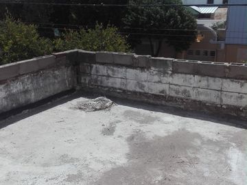 VENTA CASA MAS DEPTO A REFACCIONAR BARRIO COLON