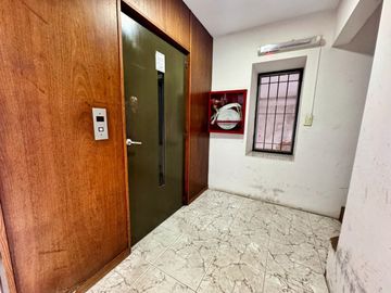 DEPARTAMENTO VENTA LA PLATA 1 DORMITORIO COCHERA