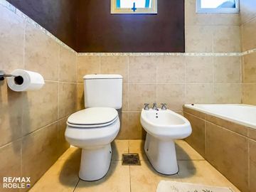 CASA EN VENTA CAMPOS DE ROCA 3 DORMITORIOS
