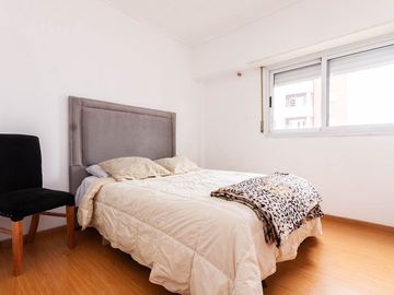 Dpto 2 Amb con Cochera y Balcón- Piso 7 Lanús Este